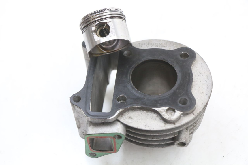 photo de CILINDRO PISTONE EUROCKA R8 4T 50 (2013 - 2022)