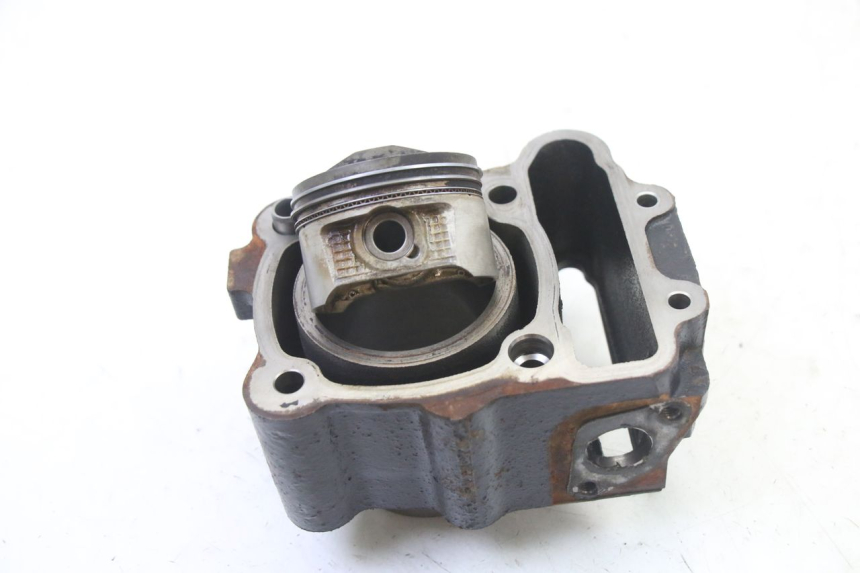 photo de CILINDRO PISTONE PEUGEOT SATELIS 125 (2013 - 2018)