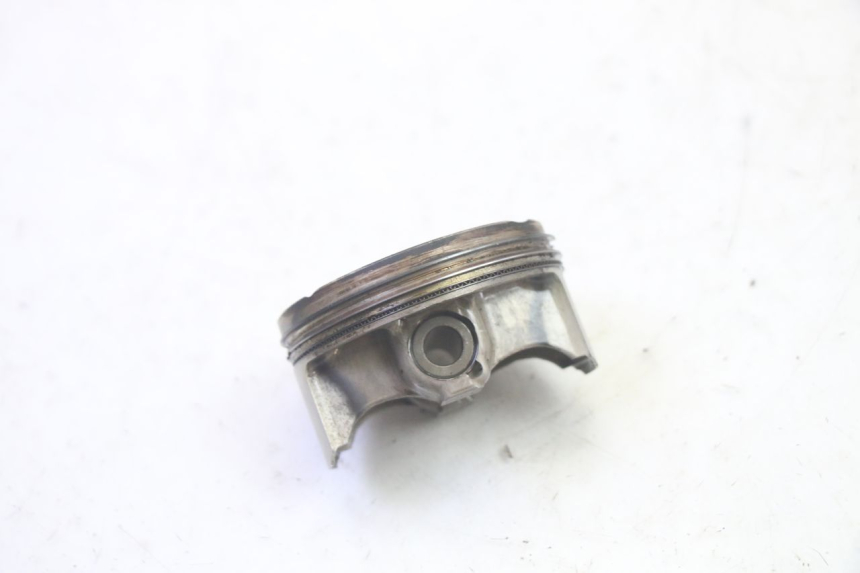 photo de CILINDRO PISTONE YAMAHA TRICITY 300 (2020 - 2024) - Zoom sui componenti