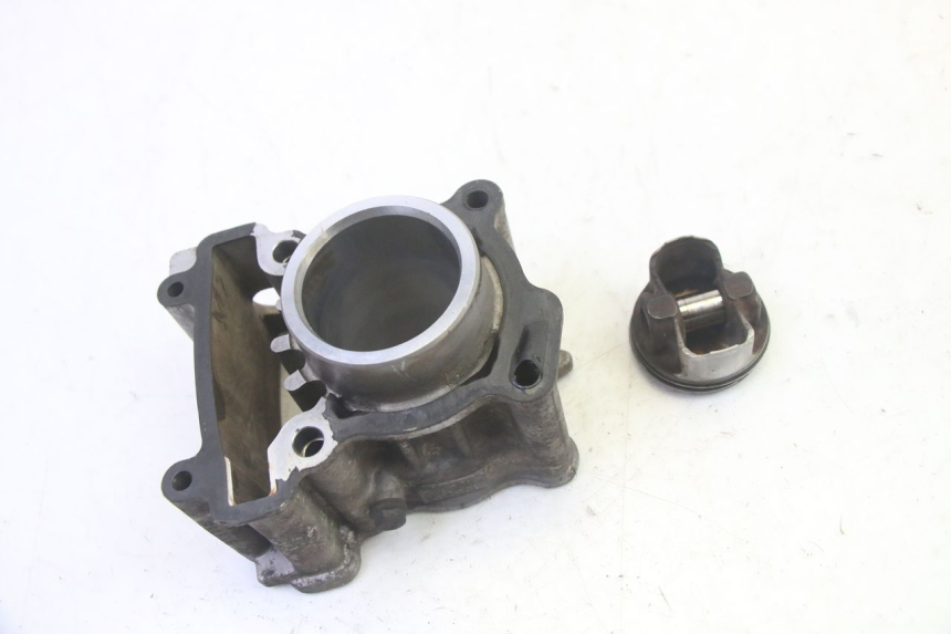 photo de CILINDRO PISTONE YAMAHA X-MAX XMAX 125 (2010 - 2014) - Zoom sullo stato d'uso