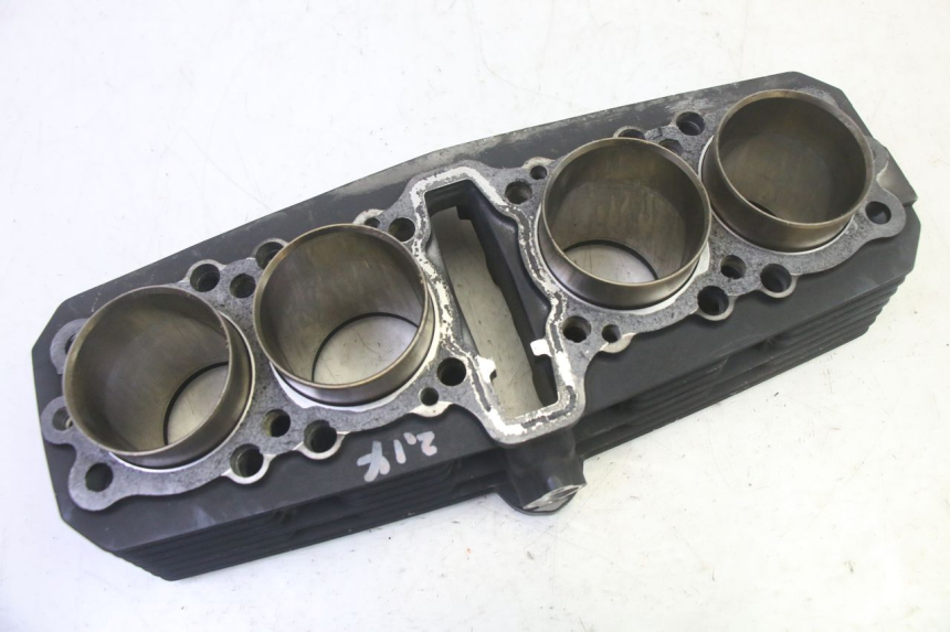photo de CILINDRO PISTONE KAWASAKI ZR 7 750 (1999 - 2001) - Angolazione alternativa