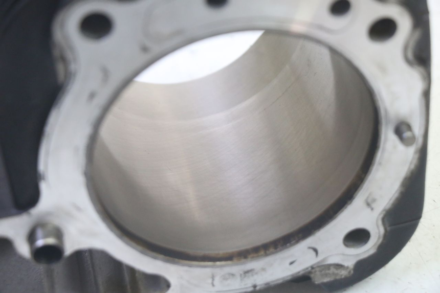 photo de CILINDRO BMW R RT ABS 1200 (2010 - 2014) - Dettagli dei punti di fissaggio