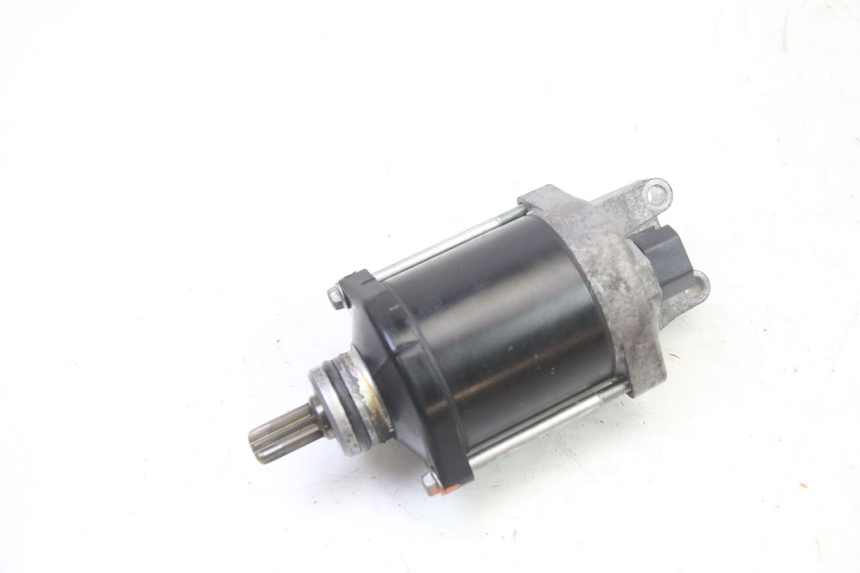 photo de AVVIAMENTO SUZUKI GSR 750 (2011 - 2017)