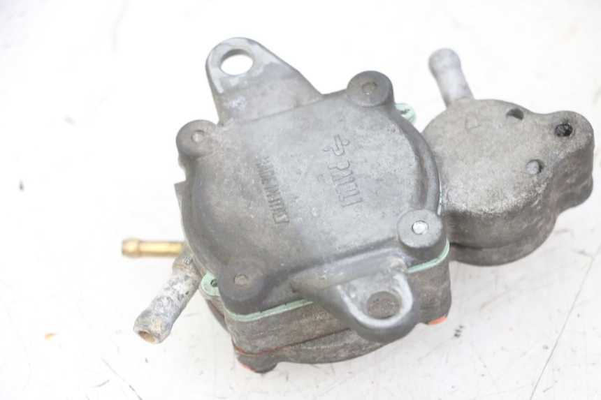 photo de RUBINETTO SERBATOIO PEUGEOT JET FORCE CARBU 50 (2003 - 2016)