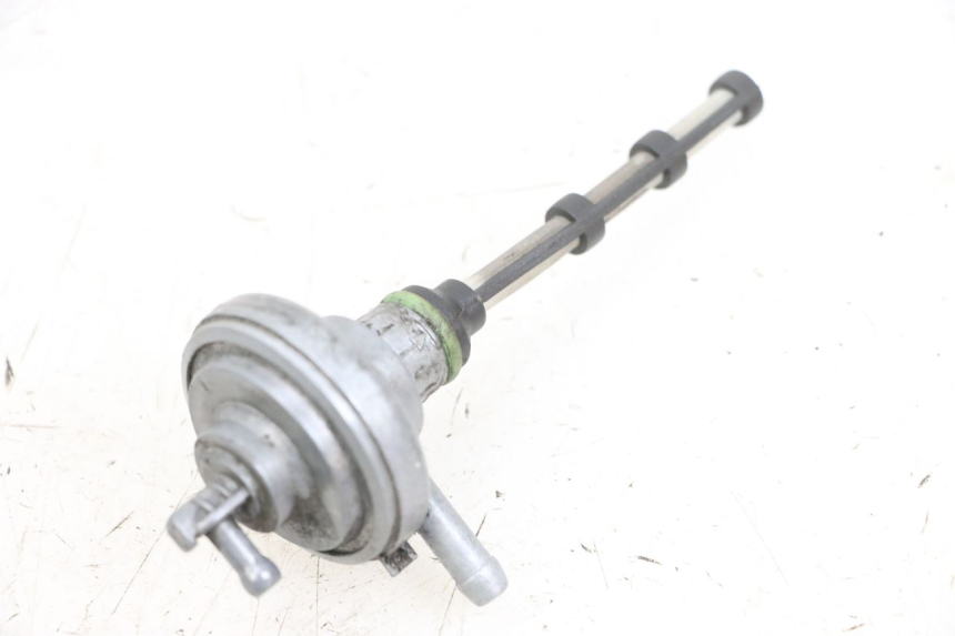 photo de DEPRESSIONE SERBATOIO PIAGGIO NEW TYPHOON 50 (2018 - 2021) - Zoom sullo stato d'uso