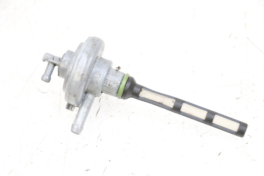 photo de DEPRESSIONE SERBATOIO PIAGGIO NEW TYPHOON 50 (2018 - 2021) - Zoom sullo stato d'uso