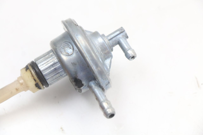 photo de RUBINETTO SERBATOIO PEUGEOT STREETZONE 2T 50 (2014 - 2019)