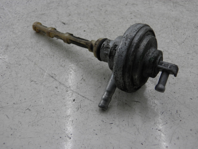 photo de DEPRESSIONE SERBATOIO PIAGGIO FLY 125 (2005 - 2012)