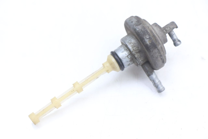 photo de RUBINETTO SERBATOIO PIAGGIO FLY 4T 50 (2004 - 2010)