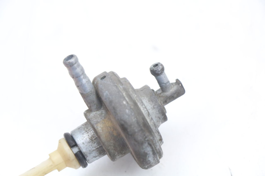 photo de RUBINETTO SERBATOIO PIAGGIO FLY 4T 50 (2004 - 2010)