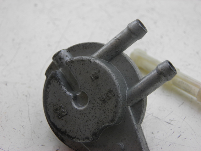 photo de DEPRESSIONE SERBATOIO PIAGGIO ZIP 2T 50 (2009 - 2019)