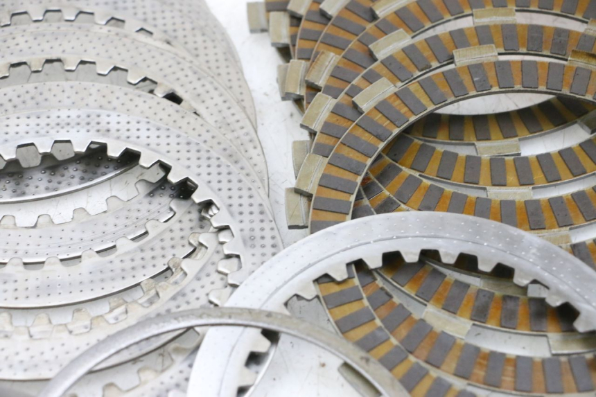 photo de DISCO FRIZIONE YAMAHA FJR ABS 1300 (2006 - 2012) - Zoom sullo stato d'uso