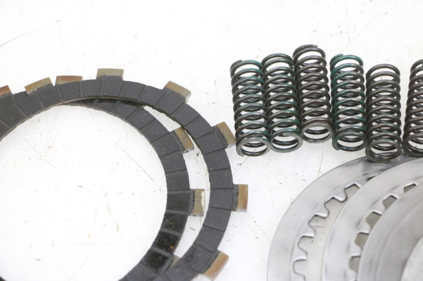 photo de DISCO FRIZIONE YAMAHA TDM ABS 900 (2002 - 2014) - Primo piano tecnico