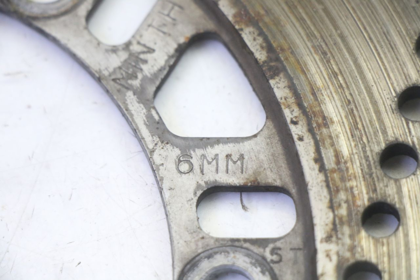 photo de DISCO FRENO POSTERIORE KAWASAKI GPZ RX 1000 (1986 - 1988) - Primo piano tecnico