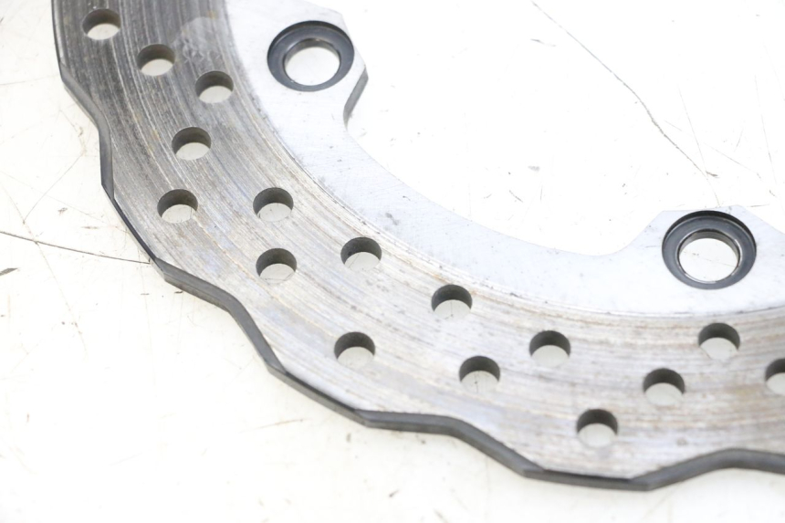 photo de DISCO FRENO POSTERIORE YAMAHA MT-07 MT07 ABS 700 (2018 - 2020) - Primo piano tecnico