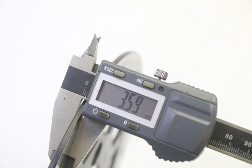 photo de DISCO FRENO POSTERIORE EFUN PUSA 1 - Vista d'insieme del prodotto