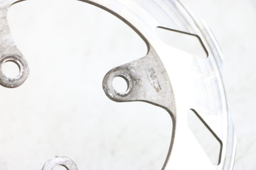 photo de DISCO FRENO ANTERIORE PEUGEOT LUDIX 50 (2005 - 2007) - Zoom sullo stato d'uso