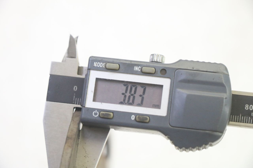 photo de DISCO FRENO ANTERIORE RIDE RACE 2T 50 (2012 - 2017) - Dettagli dei punti di fissaggio