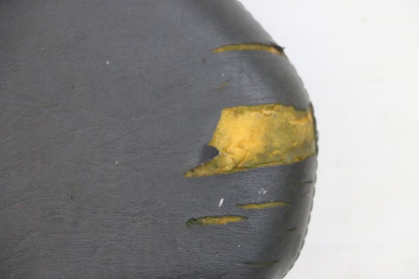 photo de SCHIENALINO PEUGEOT ELYSEO 125 (1999 - 2004) - Angolazione alternativa