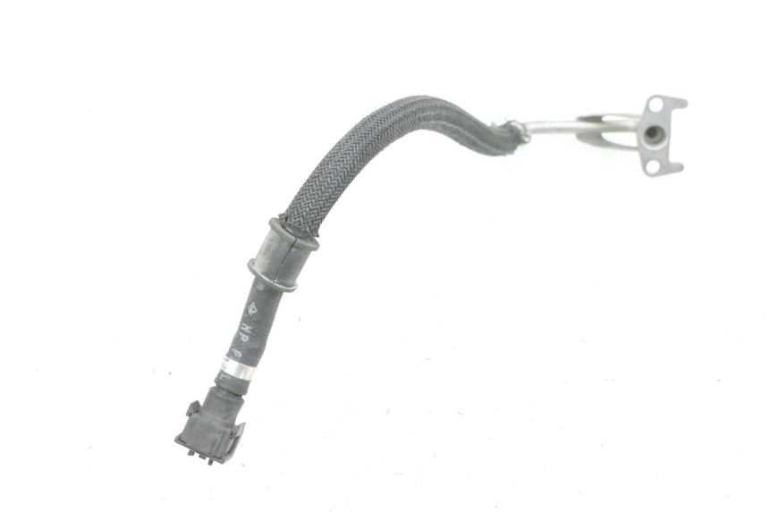 photo de TUBO INIETTORE SUZUKI BURGMAN 125 (2007 - 2014) - Dettagli dei punti di fissaggio