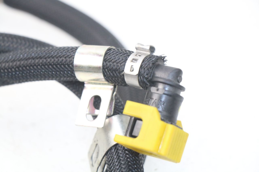 photo de TUBO DEL INIETTORE PIAGGIO MP3 HPE 500 (2019 - 2022)