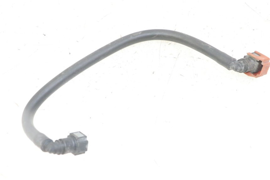 photo de TUBO INIETTORE YAMAHA XJ6 ABS 600 (2008 - 2016)