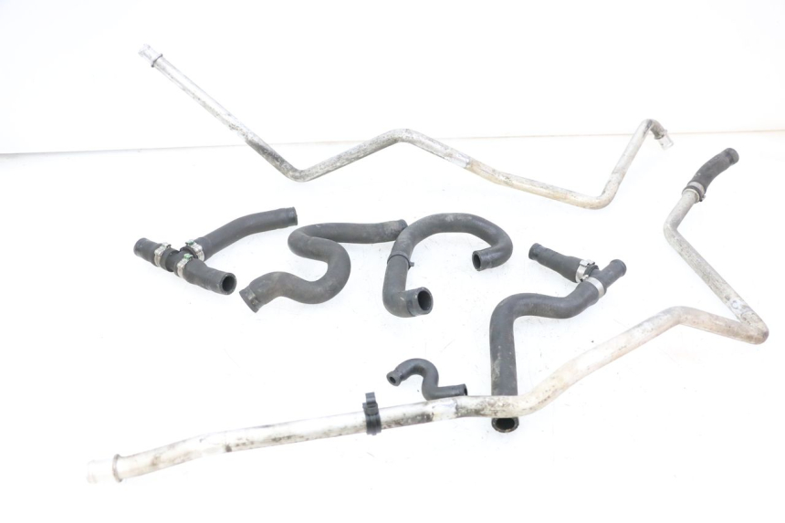 photo de TUBO DEL RADIATORE BMW C1 125 (2000 - 2003)
