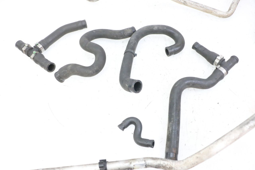 photo de TUBO DEL RADIATORE BMW C1 125 (2000 - 2003)