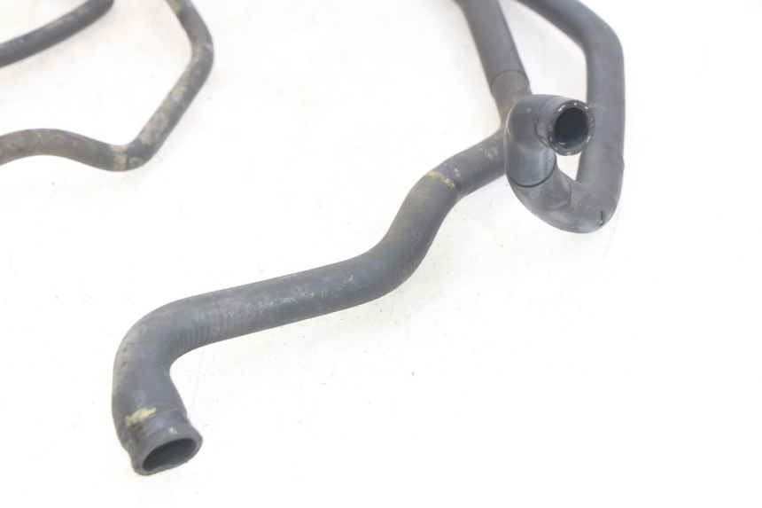 photo de TUBO DEL RADIATORE PIAGGIO MP3 LT 400 (2007 - 2012)