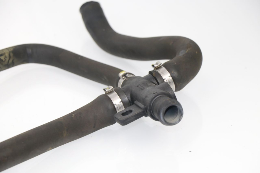 photo de Tubo del radiatore PIAGGIO VESPA GTS 125 (2007 - 2012)