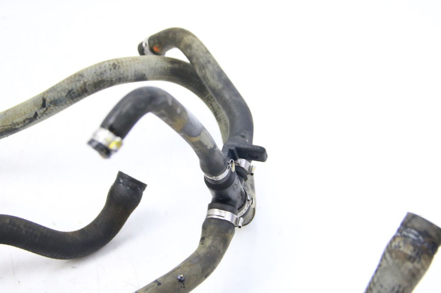 photo de TUBO DEL RADIATORE PIAGGIO VESPA GTS SUPER IE 125 (2009 - 2016)