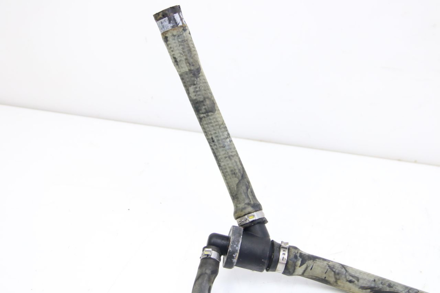 photo de TUBO DEL RADIATORE PIAGGIO VESPA GTS SUPER IE 125 (2009 - 2016)