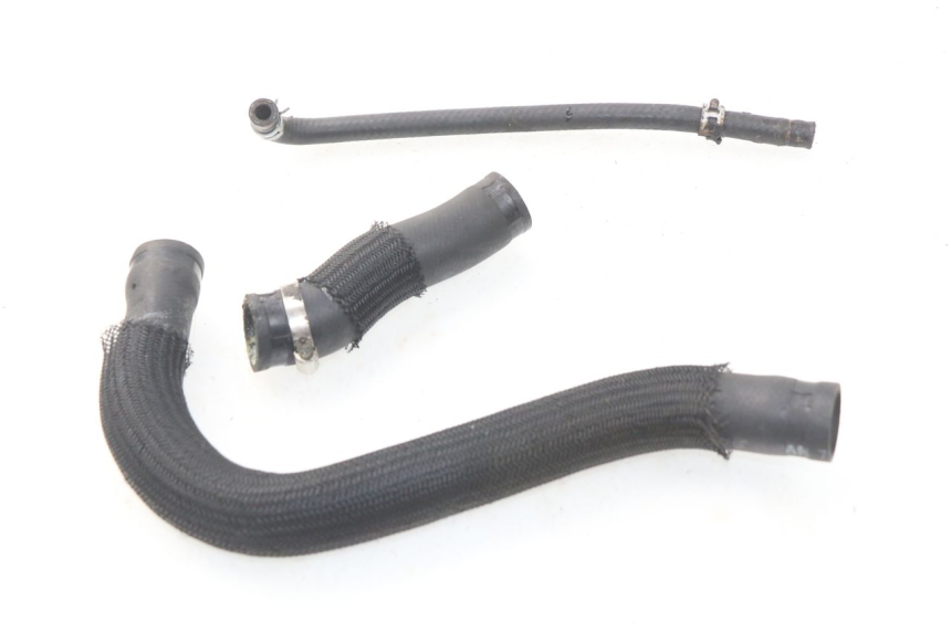 photo de TUBO DEL RADIATORE SUZUKI GSR 600 (2005 - 2012)