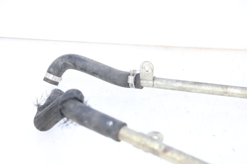 photo de TUBO DEL RADIATORE SUZUKI SIXTEEN 125 (2008 - 2010)