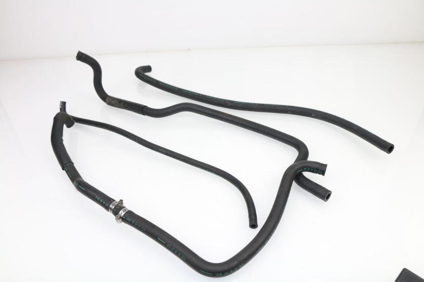 photo de Tubo del radiatore SYM GTS 250 (2005 - 2008)