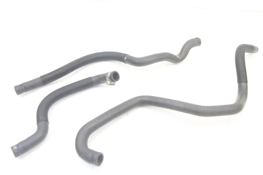 photo de TUBO DEL RADIATORE YAMAHA X-MAX XMAX 125 (2010 - 2014)