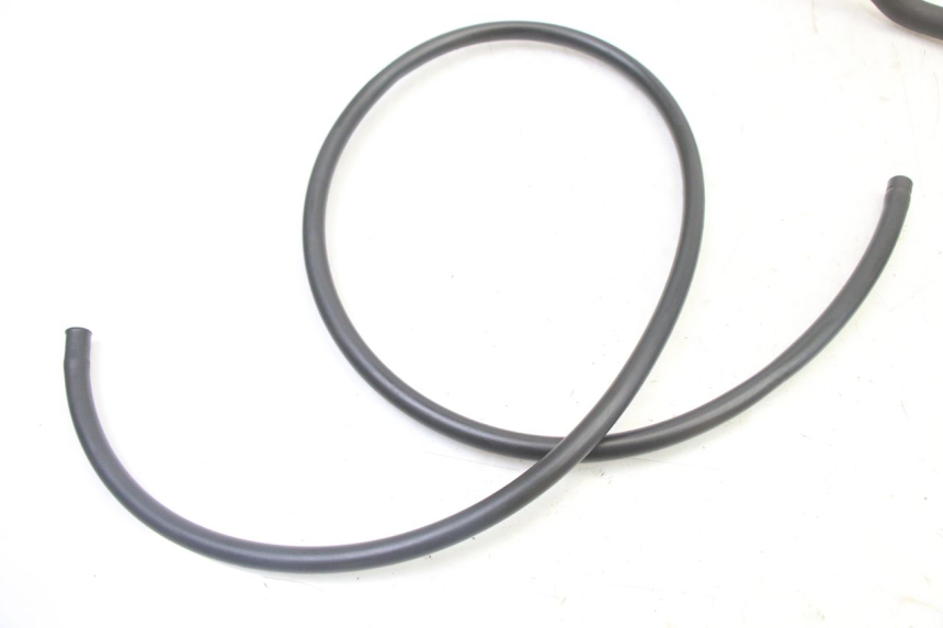 photo de TUBO DEL RADIATORE YAMAHA XMAX X-MAX 125 (2006 - 2009)