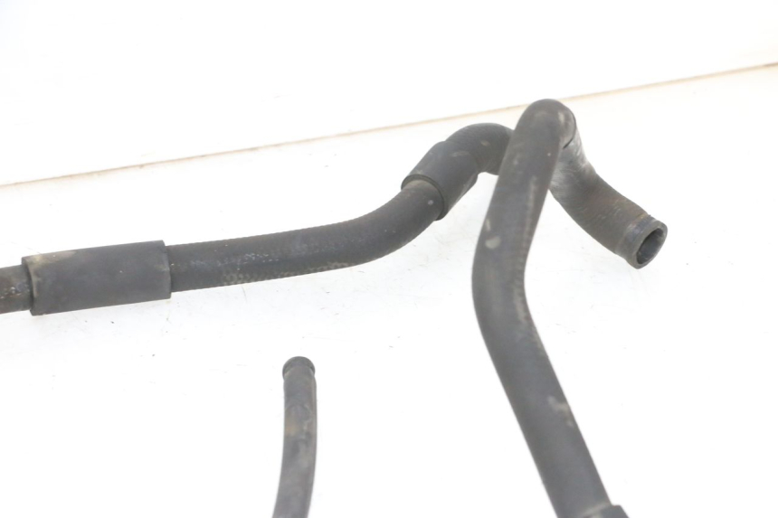 photo de TUBO RADIATORE PIAGGIO X8 125 (2004 - 2007) - Zoom sullo stato d'uso