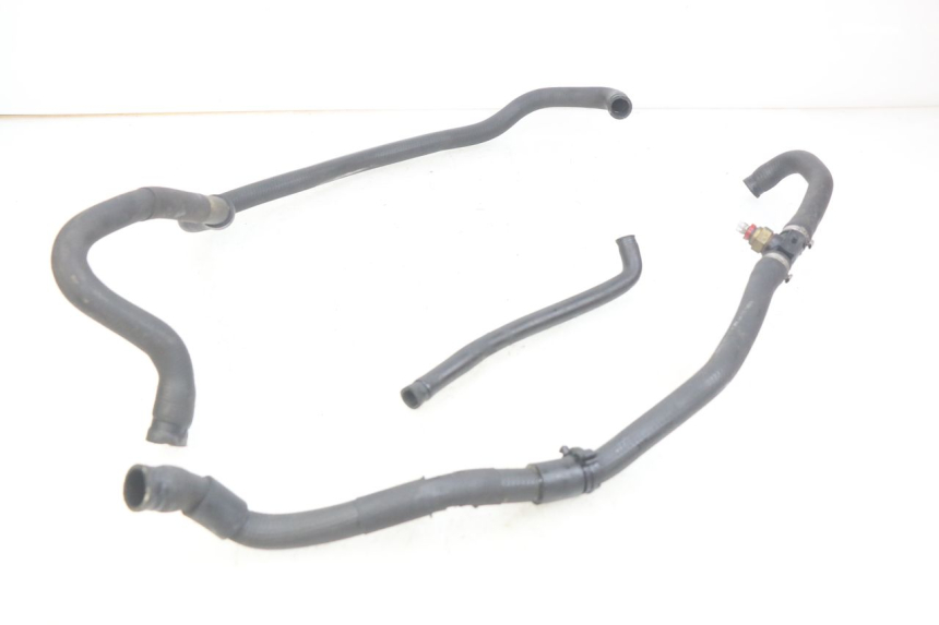 photo de TUBO DEL RADIATORE PIAGGIO XEVO - X EVO 125 (2007 - 2016)