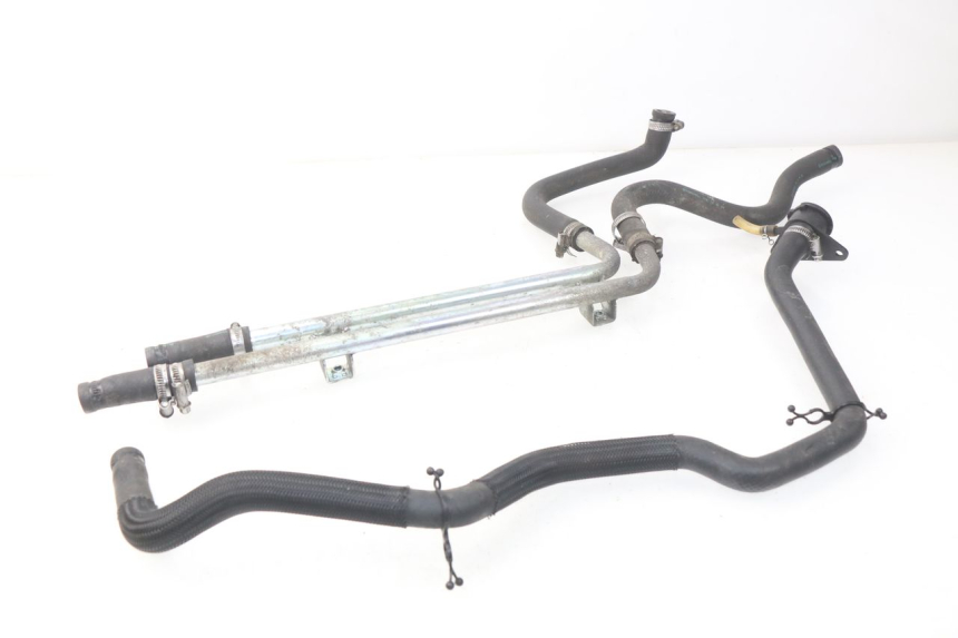 photo de Tubo del radiatore YAMAHA YP X-MAX XMAX 400 (2014 - 2017)