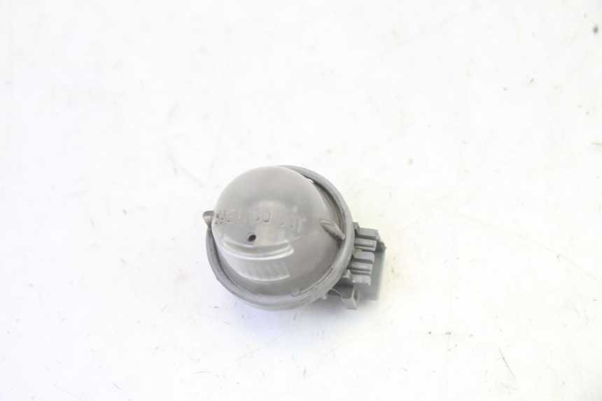 photo de ILLUMINAZIONE TARGA SUZUKI BURGMAN 125 (2007 - 2014)