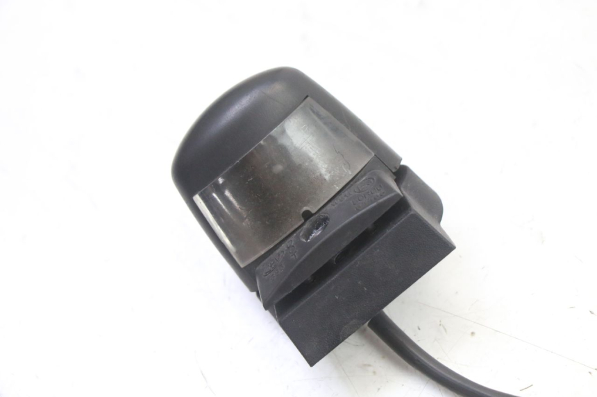 photo de ILLUMINAZIONE TARGA PEUGEOT ELYSEO 125 (1999 - 2004)