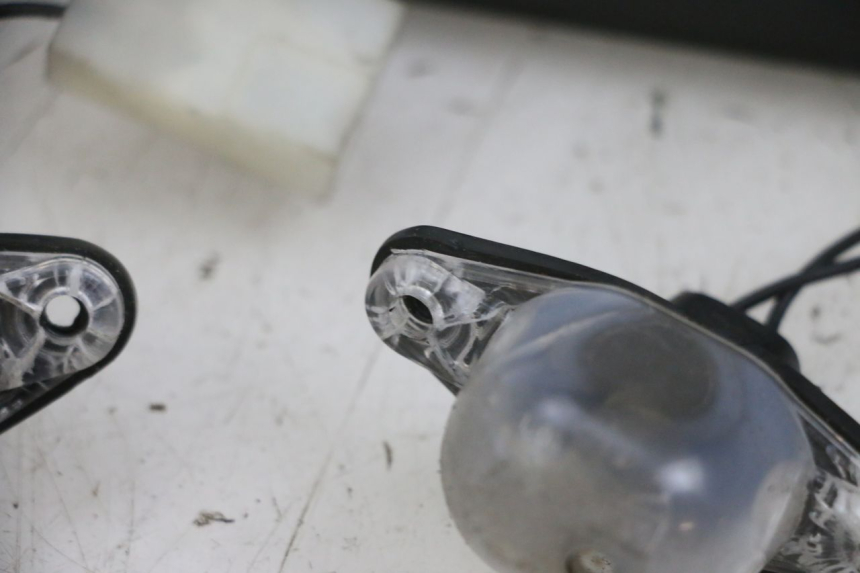 photo de LUCE TARGA PIAGGIO MP3 RL 250 (2007 - 2010) - Ricambio usato controllato