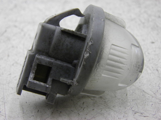 photo de Illuminazione della targa SUZUKI BURGMAN EXECUTIVE 650 (2008 - 2010)