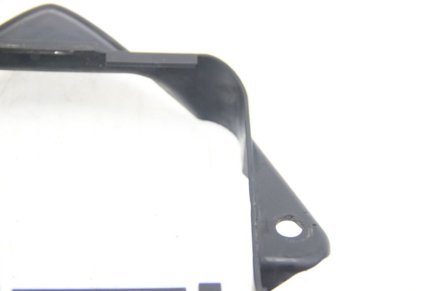 photo de SCUDO RADIATORE SUZUKI SIXTEEN 125 (2008 - 2010)