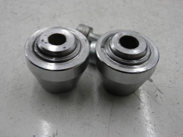 photo de Estremità del manubrio DAELIM S2 FI 125 (2008 - 2012) - Dettaglio del componente