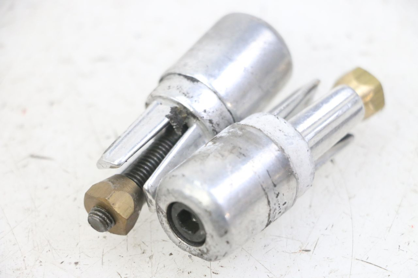 photo de TERMINALI MANUBRIO PEUGEOT ELYSTAR 125 (2002 - 2007)