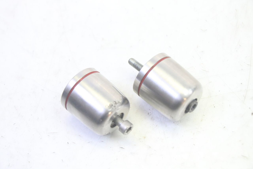 photo de Estremità del manubrio PIAGGIO MP3 RL 250 (2007 - 2010) - Zoom sullo stato d'uso