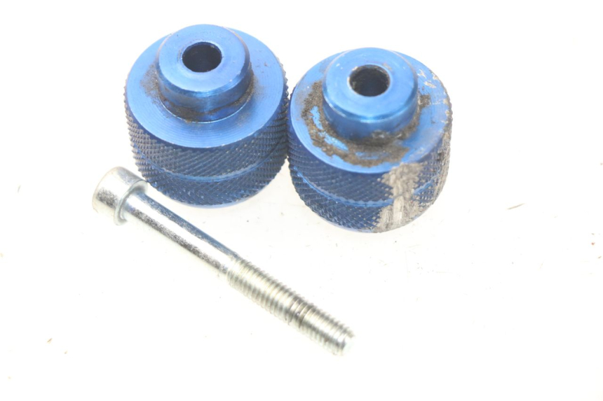 photo de Estremità del manubrio SUZUKI SV S ABS 650 (2003 - 2009)