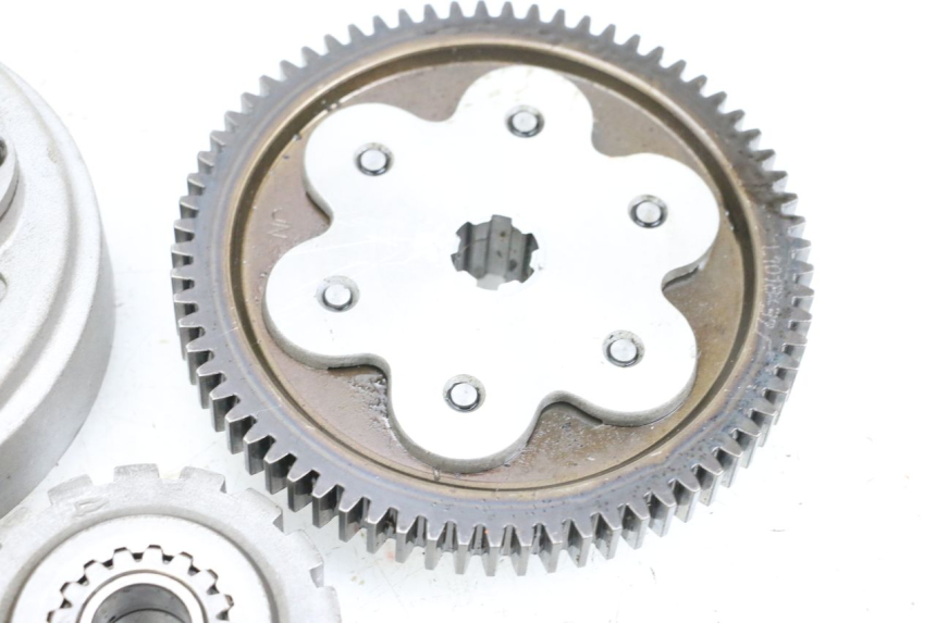 photo de FRIZIONE MAG POWER BOMBERS 4T 50 (2016 - 2026) - Altra angolazione